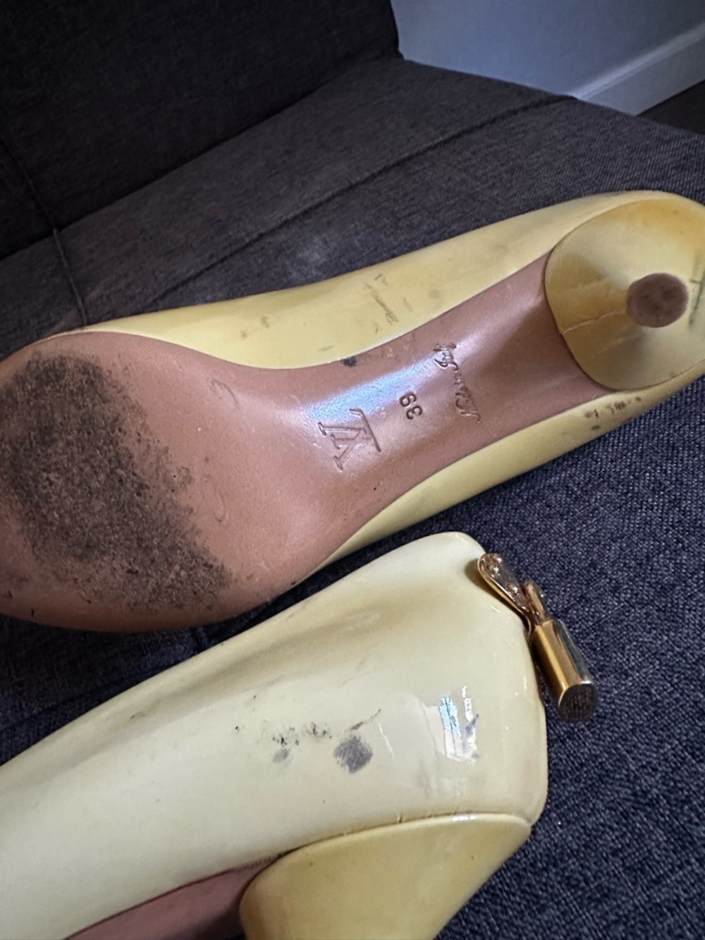 Louis Vuitton Yellow Patent Leather Padlock Stiletto Heels 39 Authentic - Picture 11 of 11